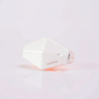 Vynelia | Erase Lip Lines Without Injections in Just 6 Minutes a Day – Made for Mature Lips